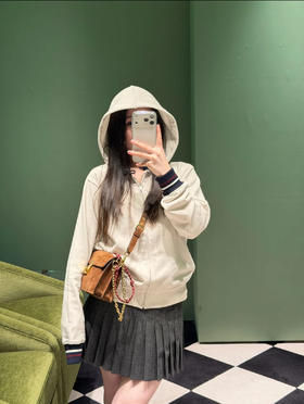 普拉达 2026早春 全新上线 连帽拉链卫衣外套(KX*MM)