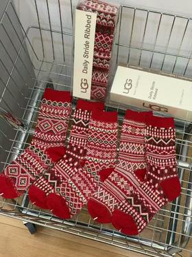 .一盒5双装！！礼盒装费尔岛提花袜，UGG马年限定红袜   一盒5双费尔岛袜