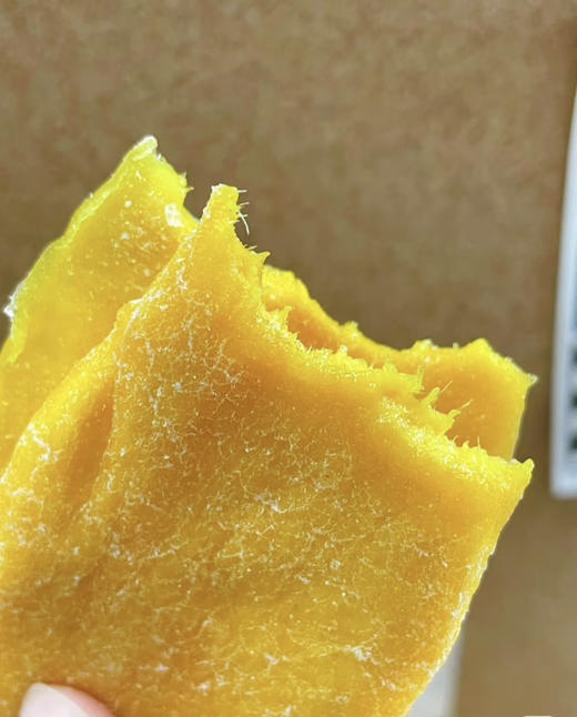 又淘到一款好吃的。真的超级无敌好吃的芒果干😭
满满的真材实料 味道巨香巨浓郁
整体口感吃起来扎实有嚼劲#芒果干糯甜不粘牙。 商品图2