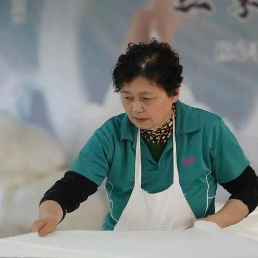 【分销】【桐乡蚕缘蚕丝被】桑蚕丝（长丝） 蚕丝被国标起草单位，真正源头厂家直发，有内衬和手提袋， 结婚陪嫁置办新被推荐 商品图14