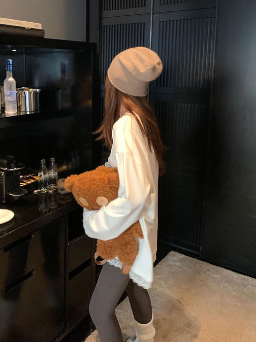 【YW】无忧购拼接蕾丝暖绒加厚百搭宽松慵懒保暖圆领大白长袖T（截单后3-5天发货) 商品图6