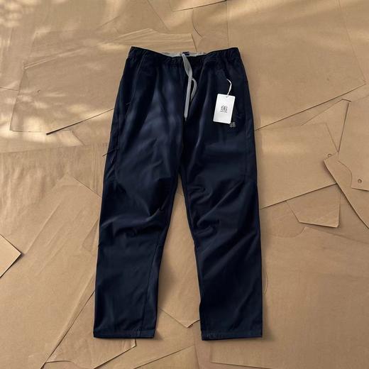 F012414加绒款金属标运动跑步训练防风防水透气冲锋长裤 商品图3