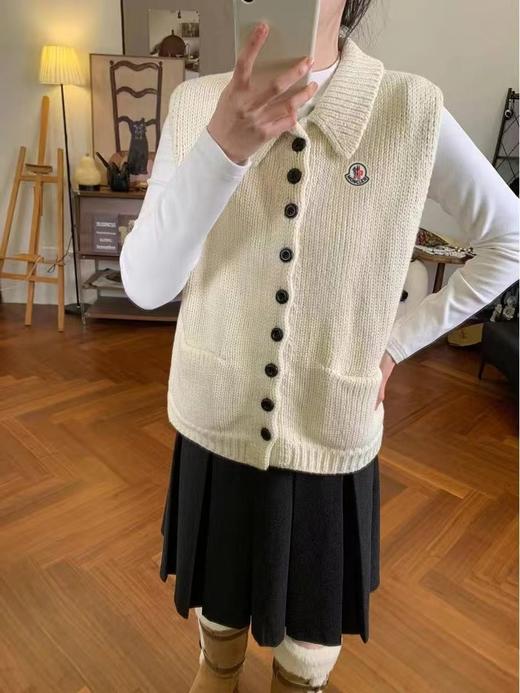 F012472学院风松弛感竖坑条翻领针织马甲毛衣 商品图2