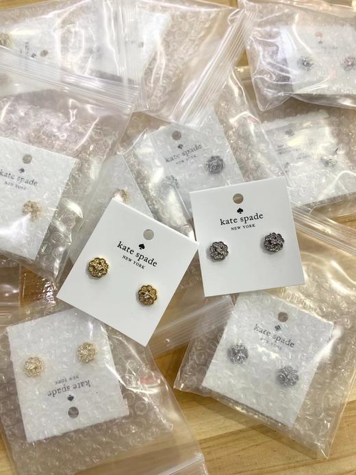 F012418四叶花瓣搭配璀璨镶钻耳钉925银针 商品图1