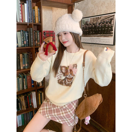 <曾小咸推荐>现货秒杀 ！微信超特价！韩系刺绣毛衣 日常199.99 立减110 秒杀89.99！！外套 秒杀139.99！！ 商品图1