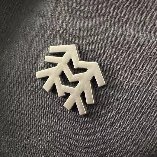 F012414加绒款金属标运动跑步训练防风防水透气冲锋长裤 商品图11