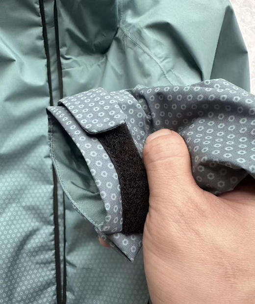 全新正品锐步Reebok25年春夏款全压胶男士运动夹克防水风壳反季断码捡漏。S-XXL 商品图4