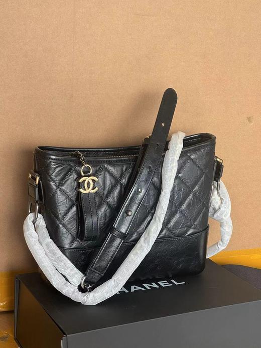 F012409新中号精典款复古链条单肩斜跨流浪包 商品图5