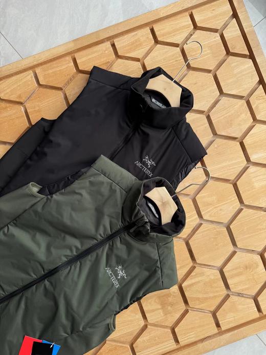 F012496防撕裂面料腋下抓绒设计轻量保暖棉马甲 商品图2