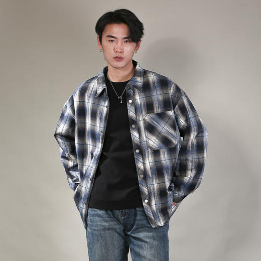 DRONKOO 2026 翻领左金属标贴袋撞色格纹中厚衬衣外套 商品图3