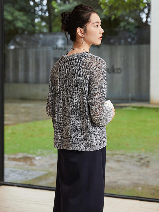 慵懒风针织开衫吊带裙套装 春季新款黑白混纱显瘦遮肉两件套 商品图1