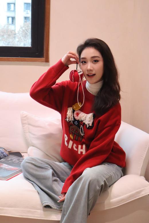 PIANAI冷小姐# 马上有钱花红色小马套头红色毛衣 商品图0