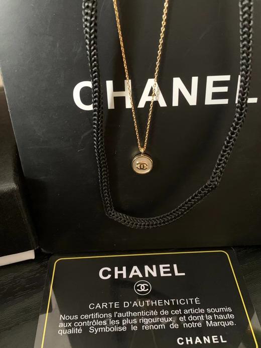 F012415新款百搭设计感十足贝母小双C项链 商品图2