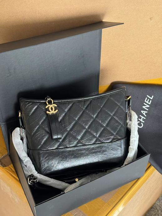 F012409新中号精典款复古链条单肩斜跨流浪包 商品图4