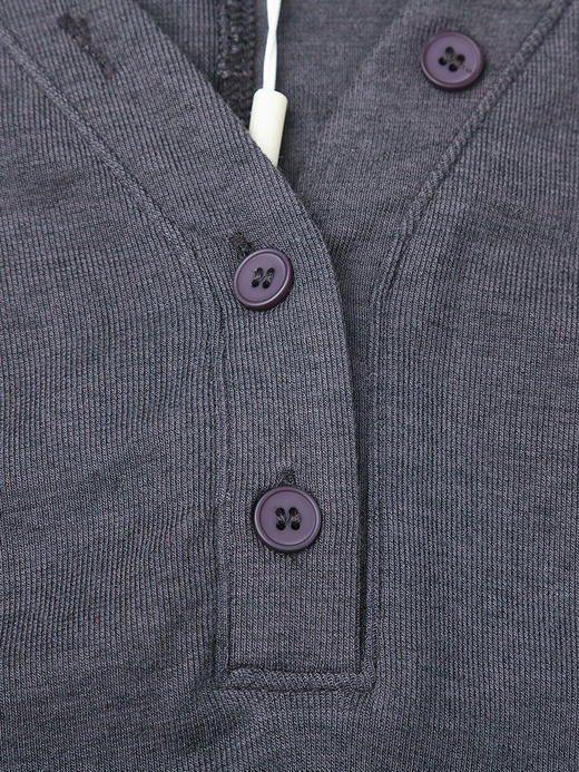 高级感深炭灰长袖 T 恤 春季亨利领设计简约通勤上衣 商品图3