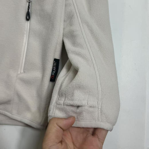 原单正品 Mammut猛犸象经典红标Polartec抓绒衣，山野无畏，暖护随行。米白/藏青/黑色 S-XXL 商品图13