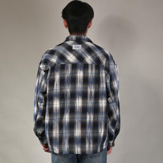 DRONKOO 2026 翻领左金属标贴袋撞色格纹中厚衬衣外套 商品图4