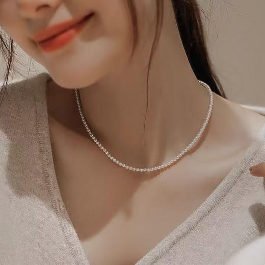 忍不住还是要分享的一批珠光 爆亮3-3.5mm 罕见mini尺寸 精致整齐 基本达到佩戴视觉感正圆 珠子无暇级别精品 最主要是bao亮 这也是最重要的指标 商品图2