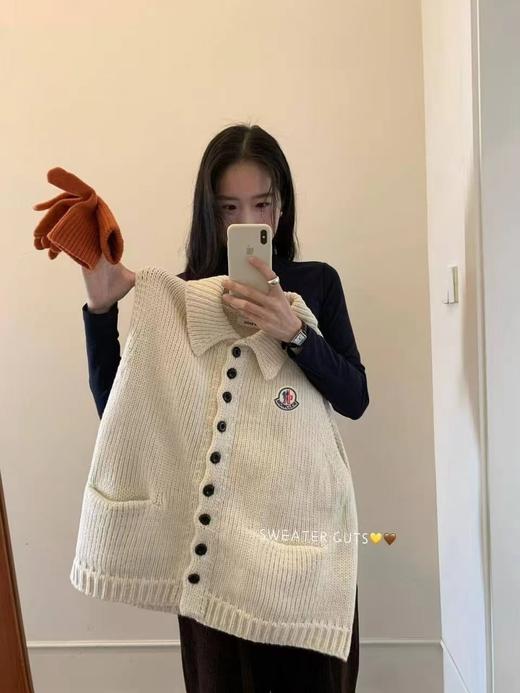 F012472学院风松弛感竖坑条翻领针织马甲毛衣 商品图3