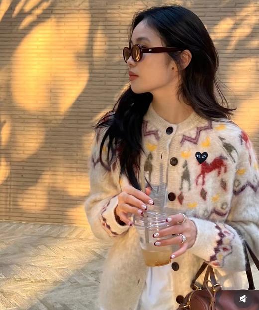 F012470复古童趣风马海毛混纺面料提花针织开衫 商品图6