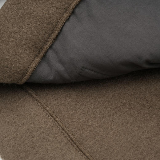 ROMI STUDIO“美拉德”腔调穿搭牛角扣斜襟领腰带大衣外套 23AWW703 商品图5