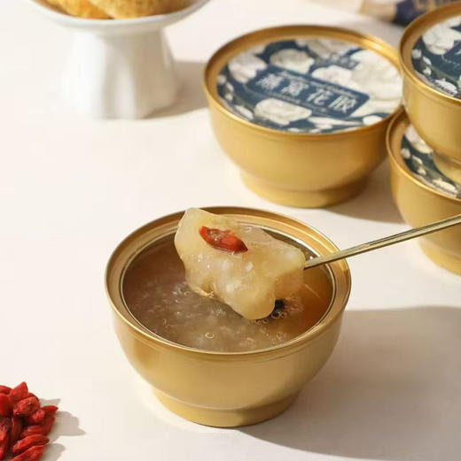 【滋补燕窝花胶】滋补时光，一碗花胶燕窝的温柔告白🥣 在繁忙的都市生活中，给自己一段慢下来的时光。煮一锅鲜炖花胶，再点缀几缕燕窝，让滋补成为一种仪式感。 商品图0