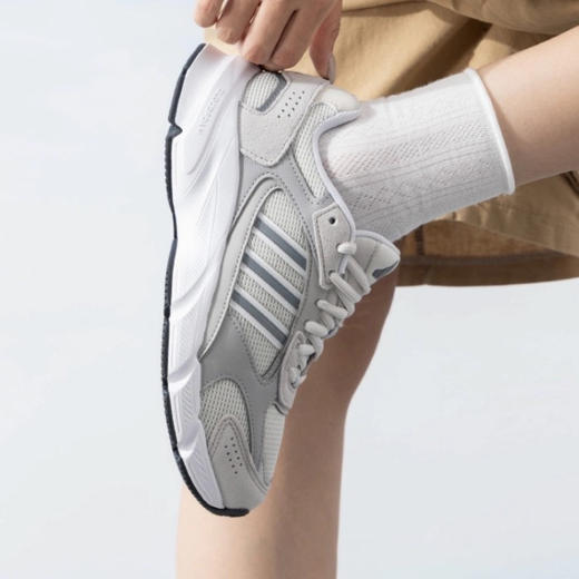 MJ| Adidas阿迪达斯女款低帮缓震透气运动休闲鞋 商品图1
