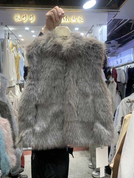 【GZ】无忧购【鸿运当“红”】短款仿狐狸毛毛外套女韩系气质设计感马甲无袖上衣5528（截单后3-5天发货） 商品图7