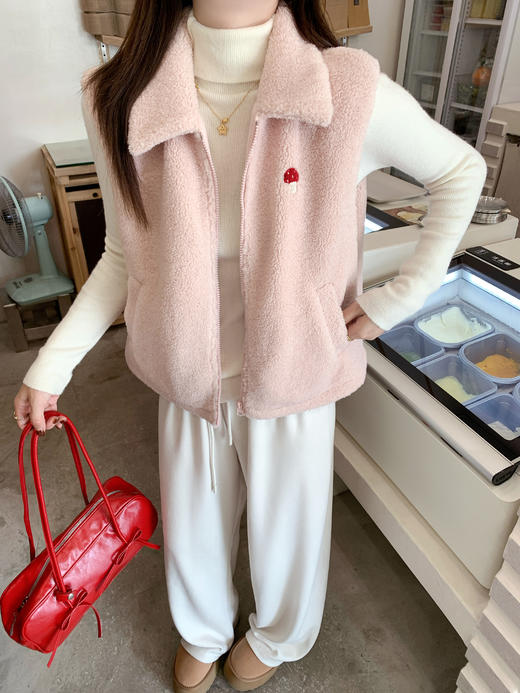 <曾小咸推荐>现货秒杀 ！微信超特价！刺绣摇粒绒马甲 日常189.99 立减100 秒杀89.99！！ 商品图11