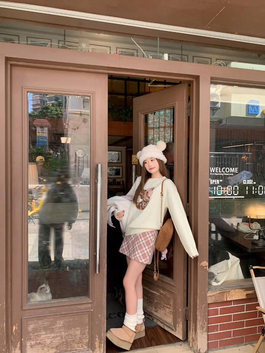 <曾小咸推荐>现货秒杀 ！微信超特价！韩系刺绣毛衣 日常199.99 立减110 秒杀89.99！！外套 秒杀139.99！！ 商品图8