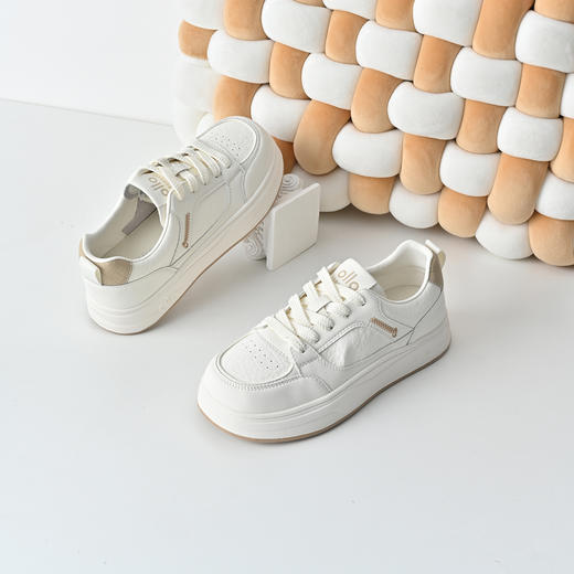 经典鲨2026年春季专柜新品牛皮革韩版系带透气小白鞋板鞋女KW279-617011 商品图1