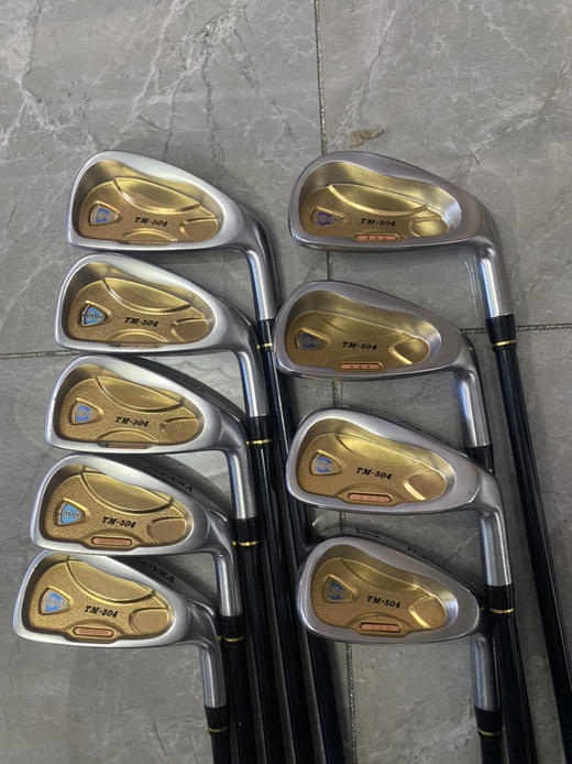 二手正品几乎全新HONMA三星铁杆组.原价68000元 商品图0
