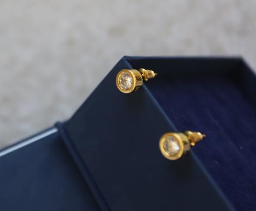 急茬儿的 速来抄底 哈！妞子滴 ISLET 黄铜+人造锆石 8mm 圆柱形 耳钉 商品图0