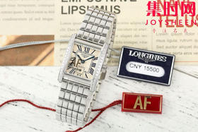 AF浪琴新款迷你黛绰维纳系列 方形女士腕表 优雅问世，开启崭新篇章！
表盘尺寸：21.50毫米x 29.00毫米