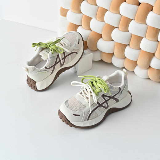 经典鲨2026年春专柜新品韩版潮流拼色网面透气跑步休闲鞋女KW326-617031 商品图1