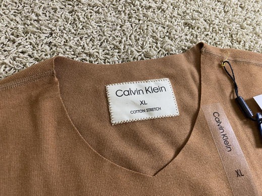 正品ck家男款德绒背心  塑封包装。

外网价格88欧元，折合人民币大几百
M-XXL 商品图5