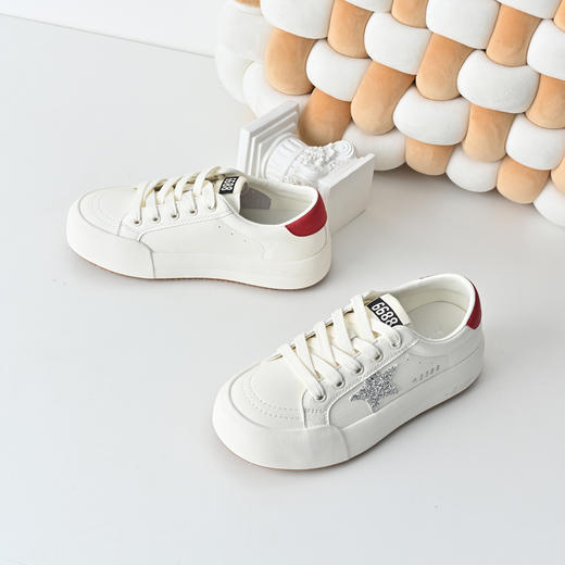 经典鲨2026年春专柜新品韩版平底系带百搭休闲板鞋小白鞋女KW142-617011 商品图2