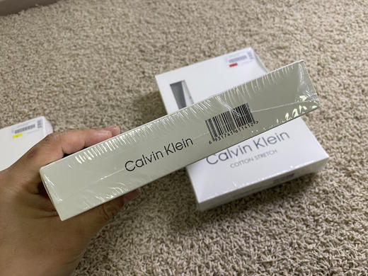 正品ck家男款德绒背心  塑封包装。

外网价格88欧元，折合人民币大几百
M-XXL 商品图11