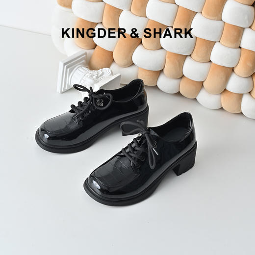 经典鲨2026年春专柜新品软皮圆头中粗跟鳄鱼纹柔软小皮鞋女KC19-617011 商品图0