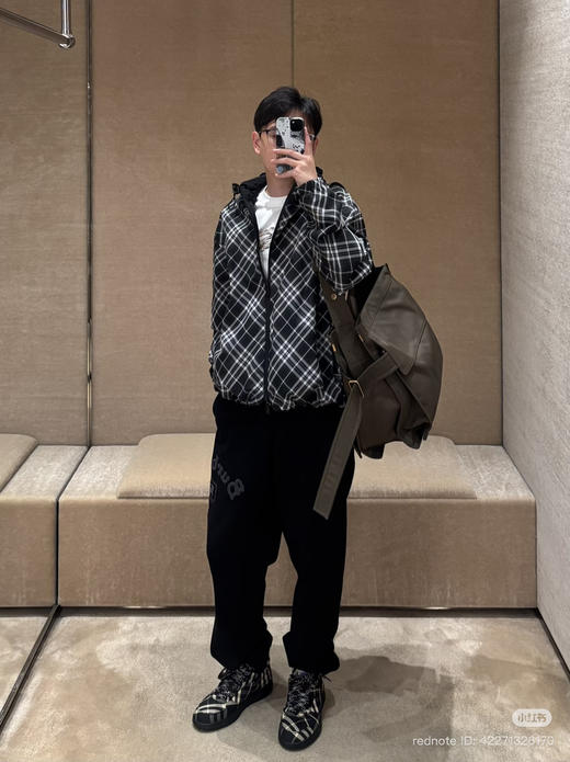 125-8 渠道圆正 客供面料 双面穿夹克外套 格子/纯色 男士连帽休闲外套 花一个钱得两件 商品图8