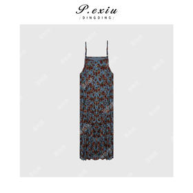 04-3潘依绣丁丁宠粉夏季度假风复古碎花压褶气质吊带连衣裙 Q6050