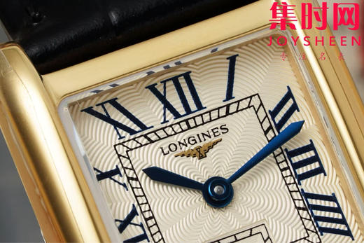 AF浪琴新款迷你黛绰维纳系列 方形女士腕表 优雅问世，开启崭新篇章！
表盘尺寸：21.50毫米x 29.00毫米 商品图3