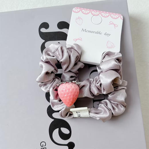 ZY草莓淡彩发圈XMH对圈-纪念日百货门店同款169152771 商品图2