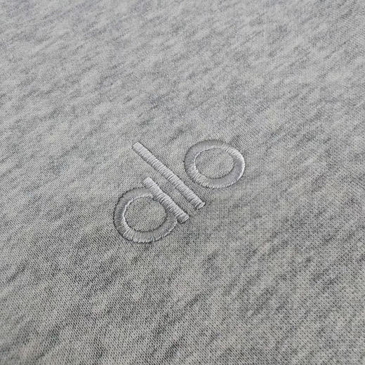 原单正品 ALO秋冬款圆领套头卫衣内里加绒加厚男女同款，胸前刺绣字母LOGO，面料洗水处理 柔软舒服，内里加绒保暖效果很好！
尺码：M～XXL 商品图4