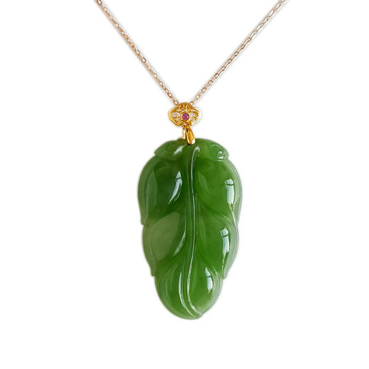 【天然正品】AU750黄金镶天然无黑点菠菜绿金枝玉叶造型和田玉碧玉吊坠项链37.7*18.5*4.4MM（皆取最大值）130126NJS35特价：1580 商品图0