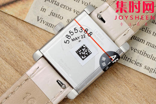 AF浪琴新款迷你黛绰维纳系列 方形女士腕表 优雅问世，开启崭新篇章！
表盘尺寸：21.50毫米x 29.00毫米 商品图5