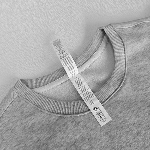 原单正品 ALO秋冬款圆领套头卫衣内里加绒加厚男女同款，胸前刺绣字母LOGO，面料洗水处理 柔软舒服，内里加绒保暖效果很好！
尺码：M～XXL 商品图3