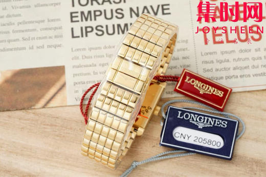 AF浪琴新款迷你黛绰维纳系列 方形女士腕表 优雅问世，开启崭新篇章！
表盘尺寸：21.50毫米x 29.00毫米 商品图8