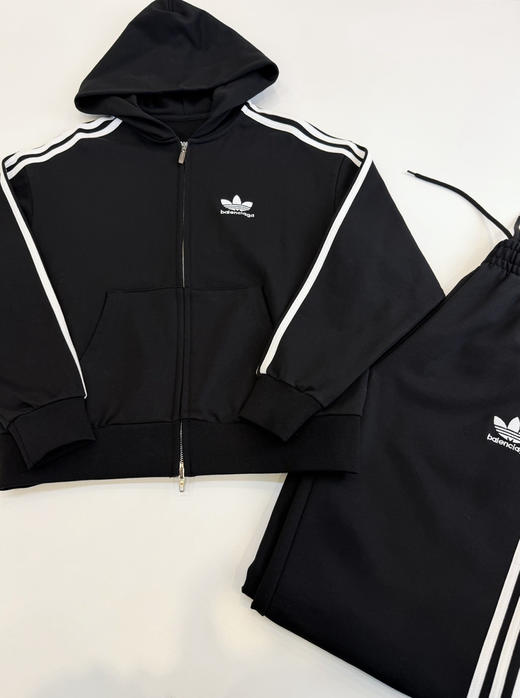 巴黎世家三叶草合作款套装卫衣卫裤 商品图7