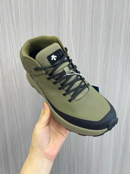 原单正品 DESCENTE/迪桑特 Dualis GORE-TEX 防水 时尚防滑耐磨 中帮生活休闲鞋 男款 商品图5